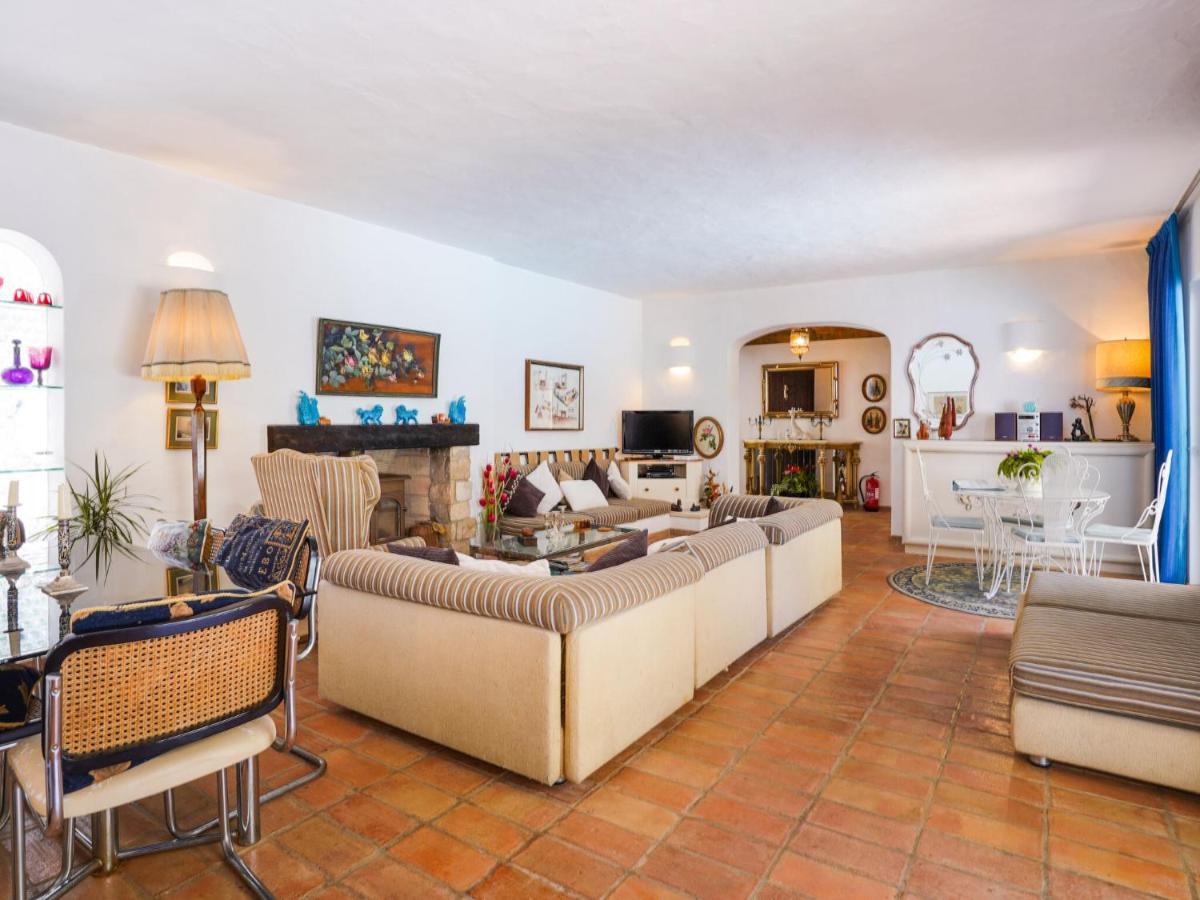 Roofed Villa In Albufeira With Private Swimming Pool Olhos de Agua  Extérieur photo