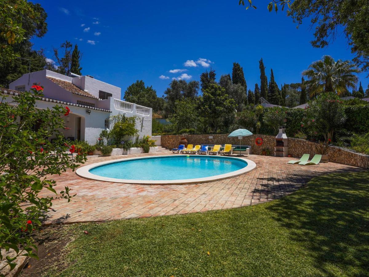 Roofed Villa In Albufeira With Private Swimming Pool Olhos de Agua  Chambre photo